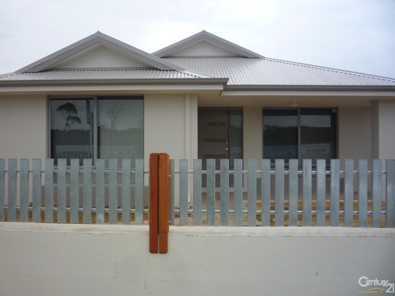 16  Bluewater Drive, Alkimos WA 6038