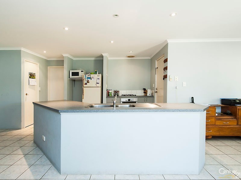 2 Chorley Avenue, Butler WA 6036