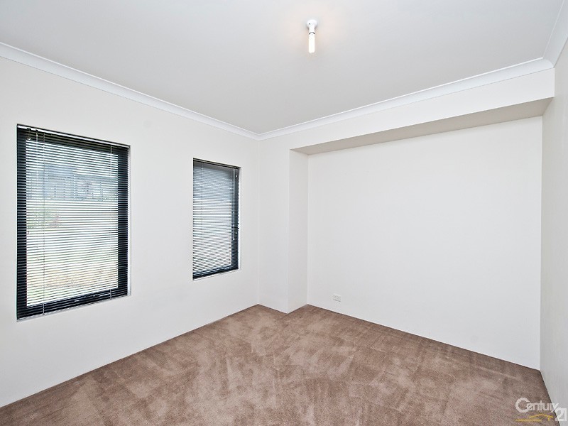 9 Myall Fairway, Clarkson WA 6030