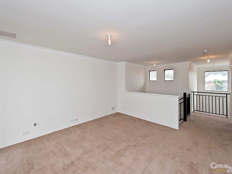 9 Myall Fairway, Clarkson WA 6030