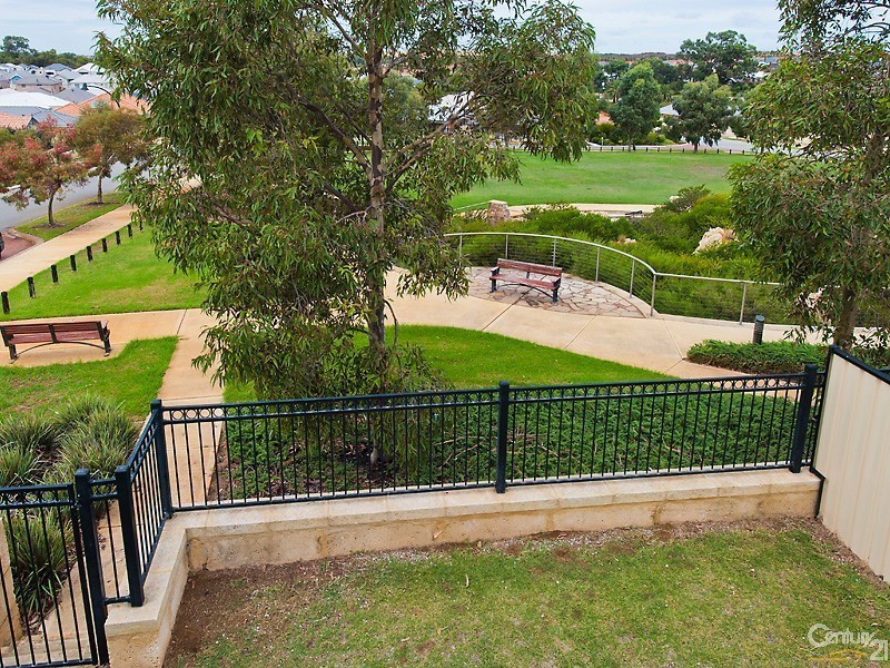9 Myall Fairway, Clarkson WA 6030