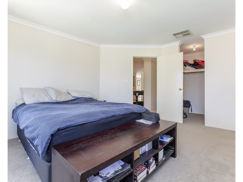 8 Warnford Street, Butler WA 6036