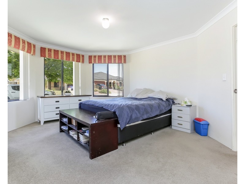 8 Warnford Street, Butler WA 6036