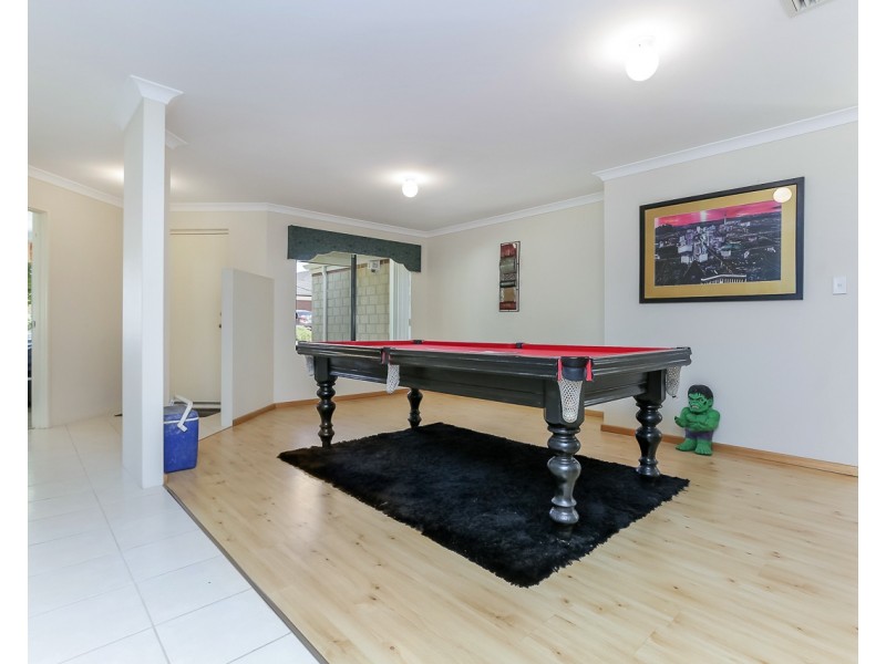 8 Warnford Street, Butler WA 6036