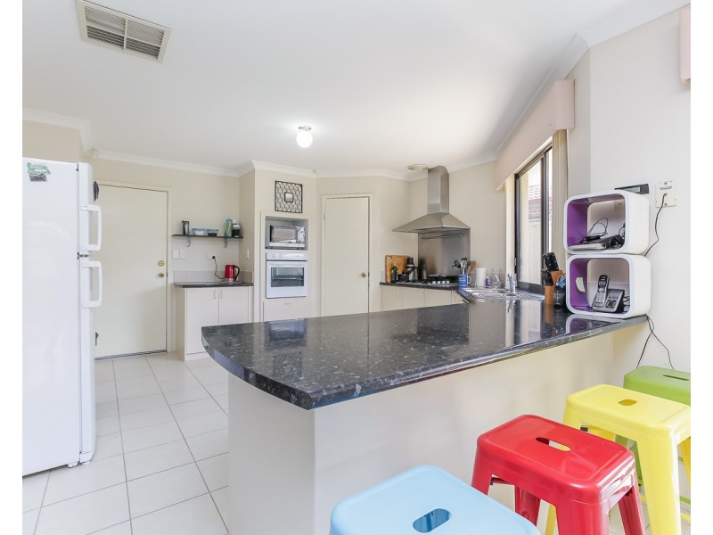 8 Warnford Street, Butler WA 6036