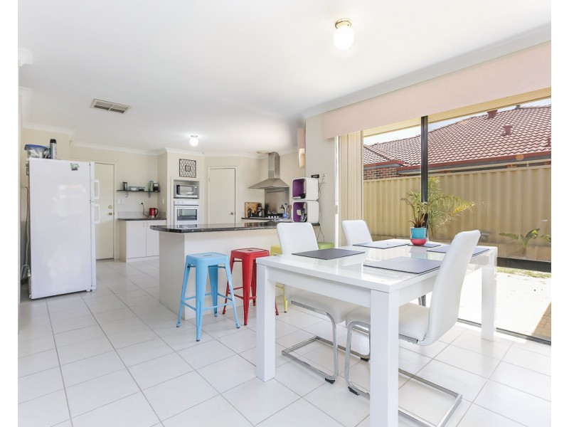 8 Warnford Street, Butler WA 6036