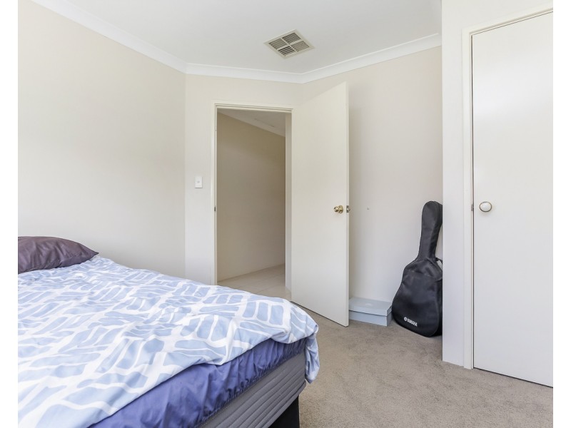 8 Warnford Street, Butler WA 6036