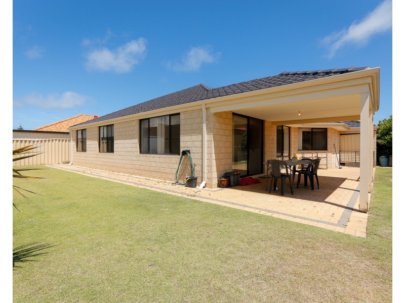 8 Warnford Street, Butler WA 6036