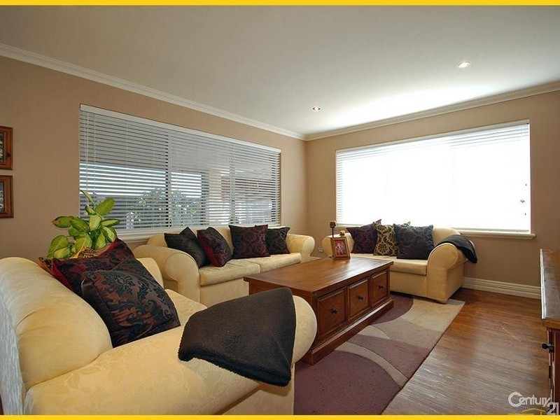 12 Manta Pass, Mindarie WA 6030