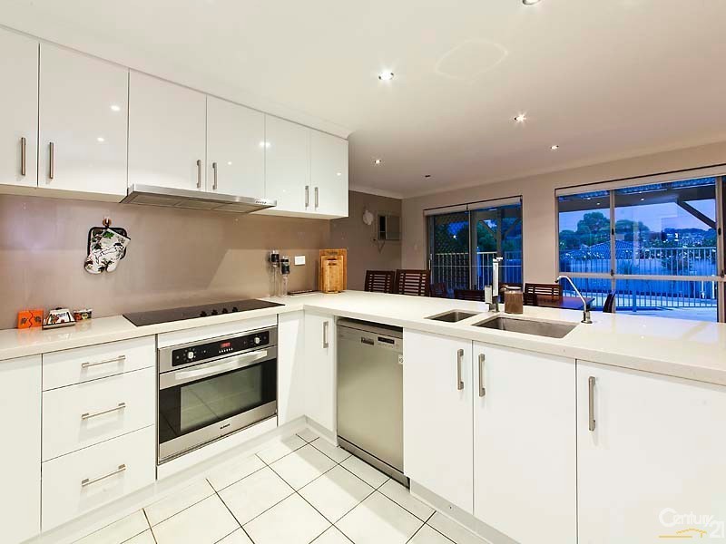 71 Wonambi Way, Wanneroo WA 6065