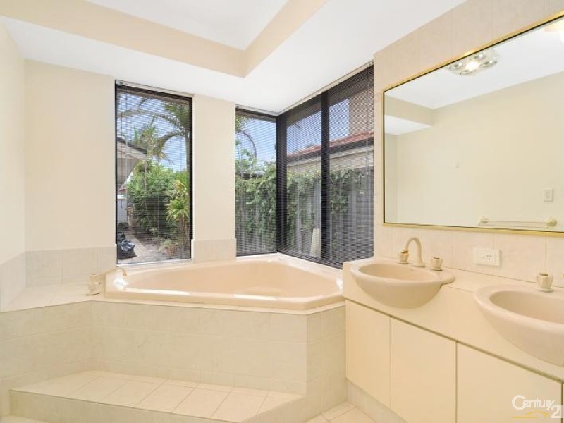 23 Southmead Drive, Landsdale WA 6065