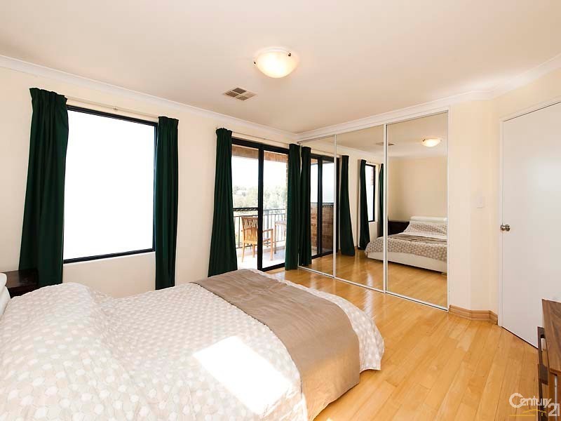 5 Marloo Lane, Quinns Rocks WA 6030