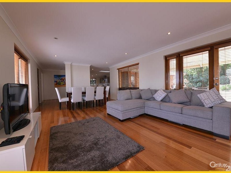 15 Dennis Street, Quinns Rocks WA 6030