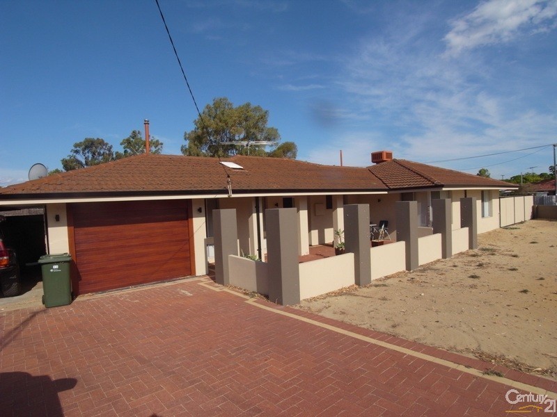 90 Camberwarra Drive, Craigie WA 6025