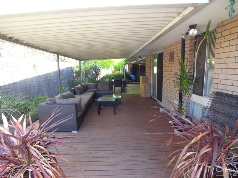 90 Camberwarra Drive, Craigie WA 6025