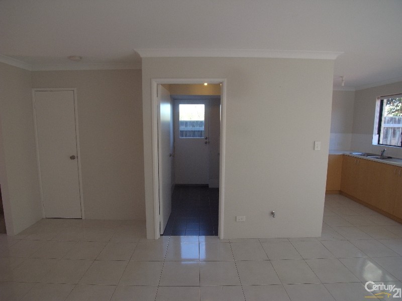 3/37 Stradbroke Gardens, Ridgewood WA 6030