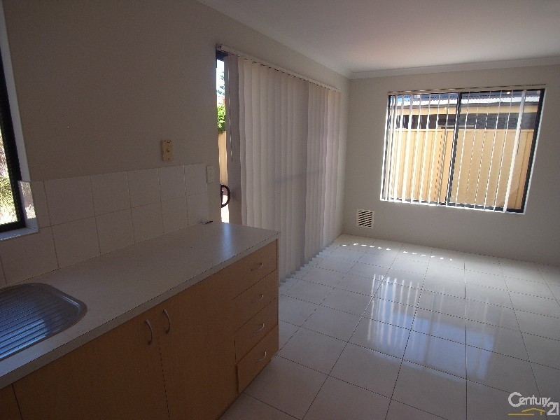 3/37 Stradbroke Gardens, Ridgewood WA 6030