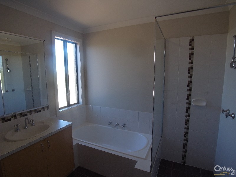 3/37 Stradbroke Gardens, Ridgewood WA 6030