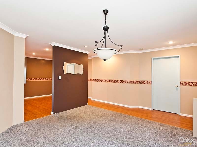 21 Namoi Turn, Merriwa WA 6030