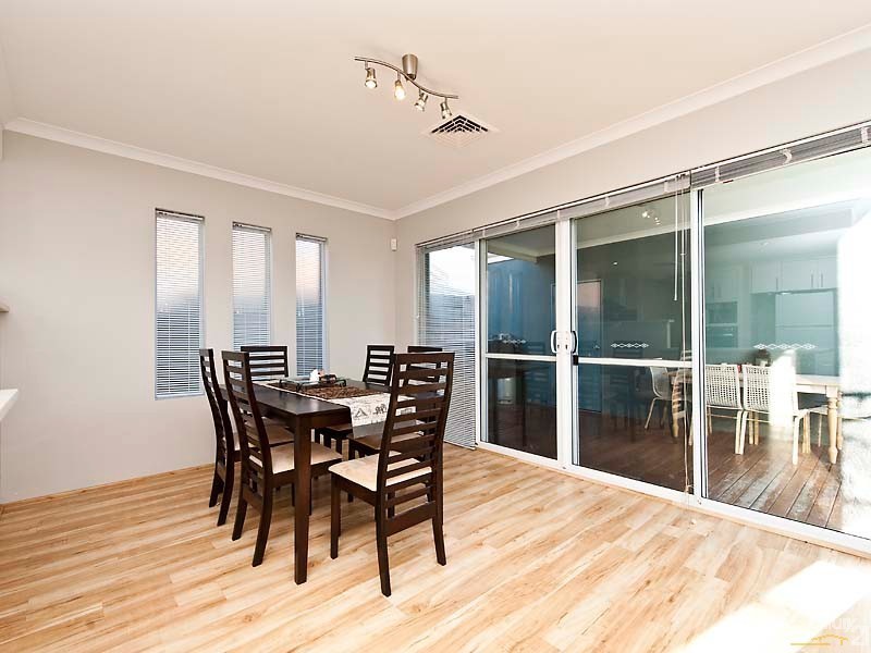 63 Seaside Ave, Yanchep WA 6035