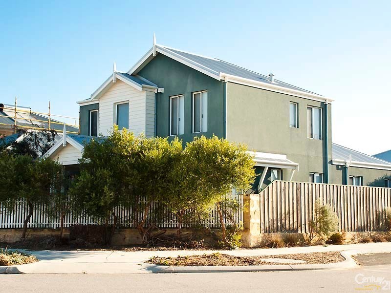 63 Seaside Ave, Yanchep WA 6035