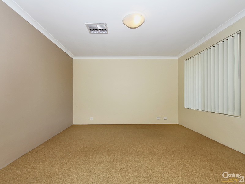 8 Grand Paradiso Parade, Merriwa WA 6030