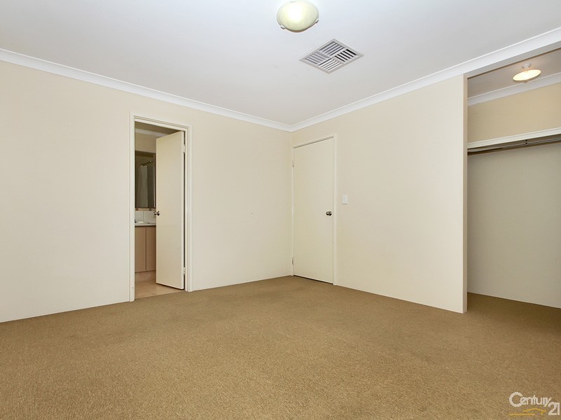 8 Grand Paradiso Parade, Merriwa WA 6030