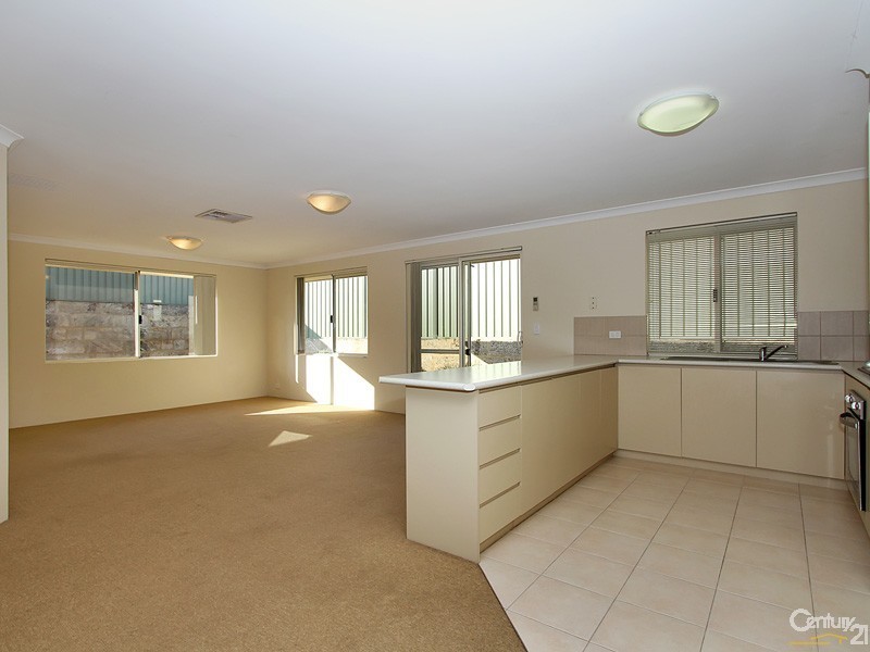 8 Grand Paradiso Parade, Merriwa WA 6030