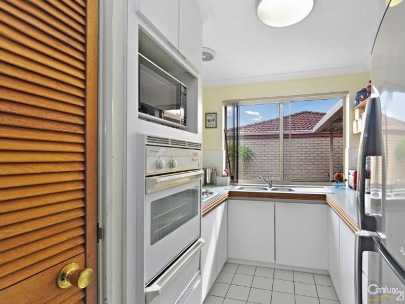 4/42 Stonehaven Parade, Kinross WA 6028