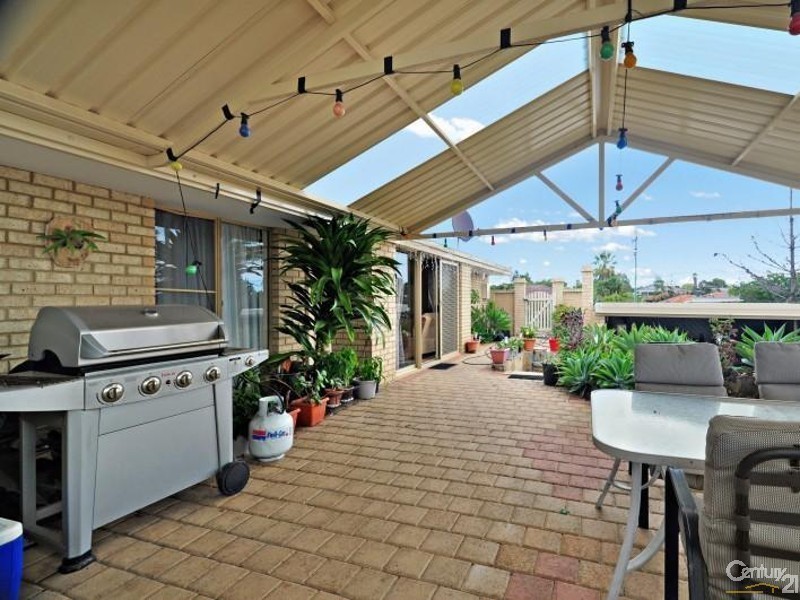 59 Littleham Loop, Quinns Rocks WA 6030