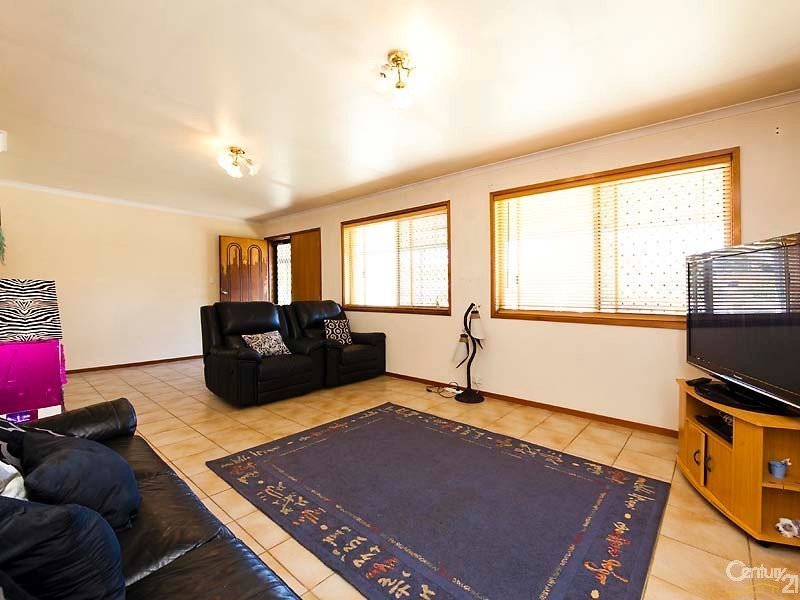 92 Lagoon Drive, Yanchep WA 6035