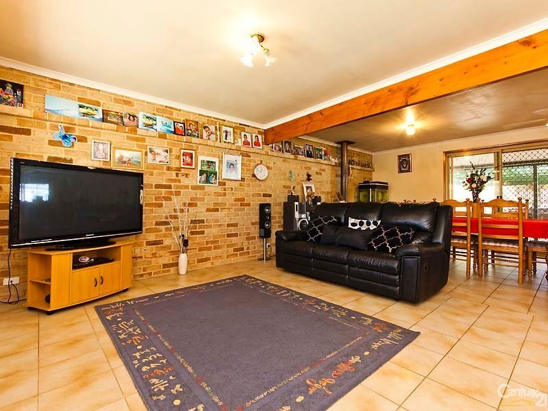 92 Lagoon Drive, Yanchep WA 6035