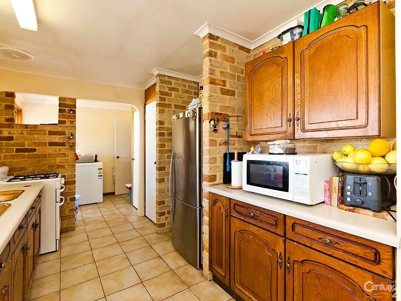 92 Lagoon Drive, Yanchep WA 6035