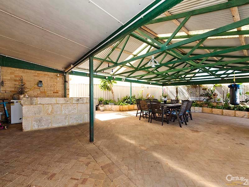 92 Lagoon Drive, Yanchep WA 6035