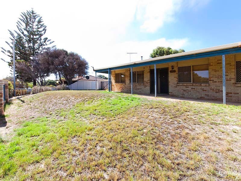 92 Lagoon Drive, Yanchep WA 6035