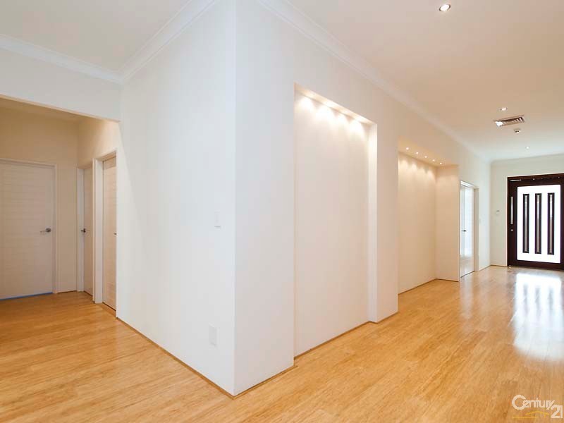 20 Quarram Cres, Burns Beach WA 6028