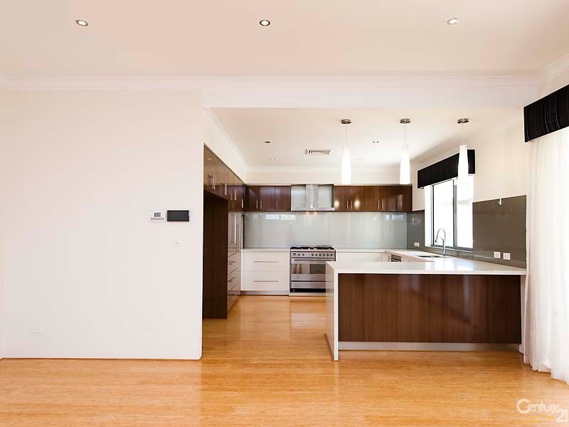 20 Quarram Cres, Burns Beach WA 6028