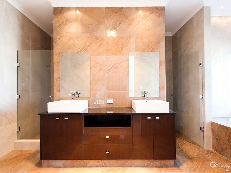 20 Quarram Cres, Burns Beach WA 6028