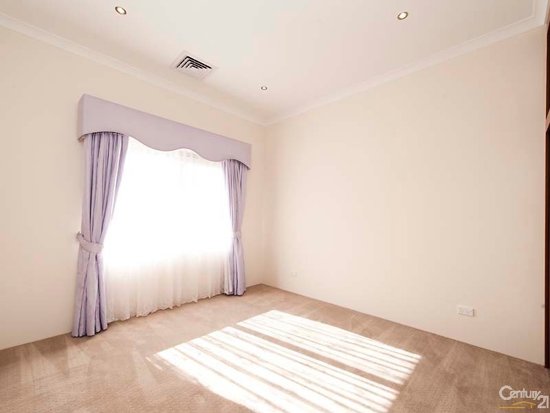 20 Quarram Cres, Burns Beach WA 6028