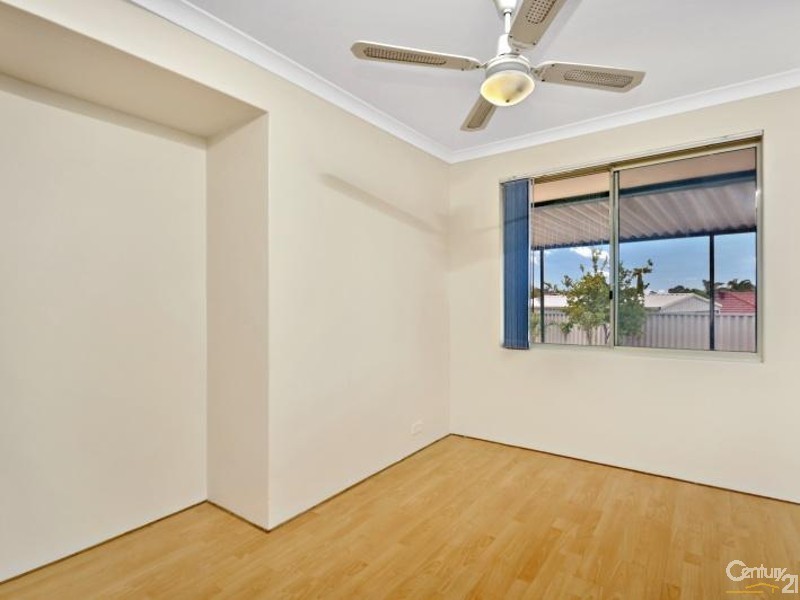 4 Glennon View, Clarkson WA 6030
