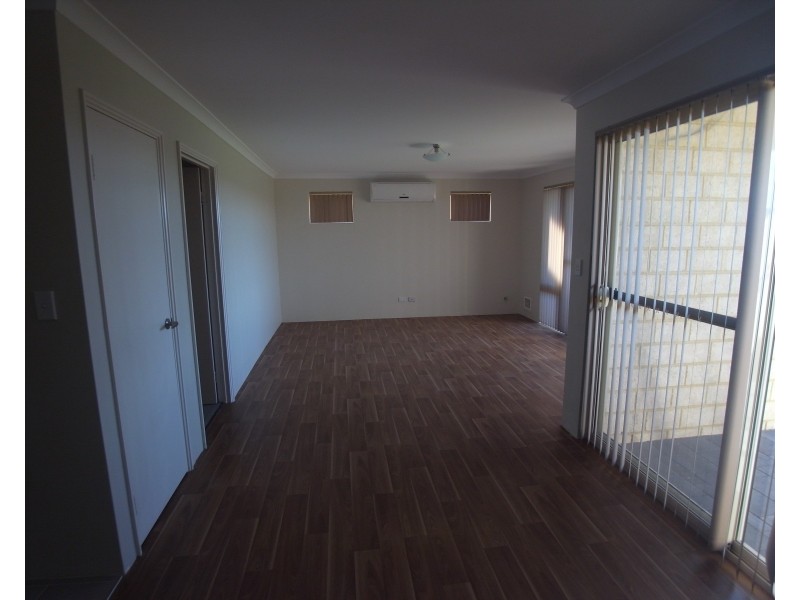 9 Hollywood Heights, Clarkson WA 6030