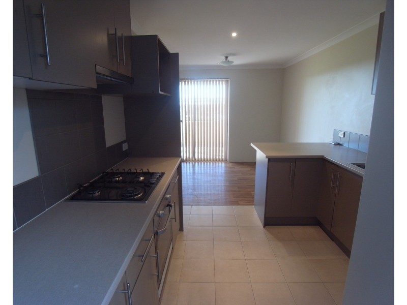 9 Hollywood Heights, Clarkson WA 6030