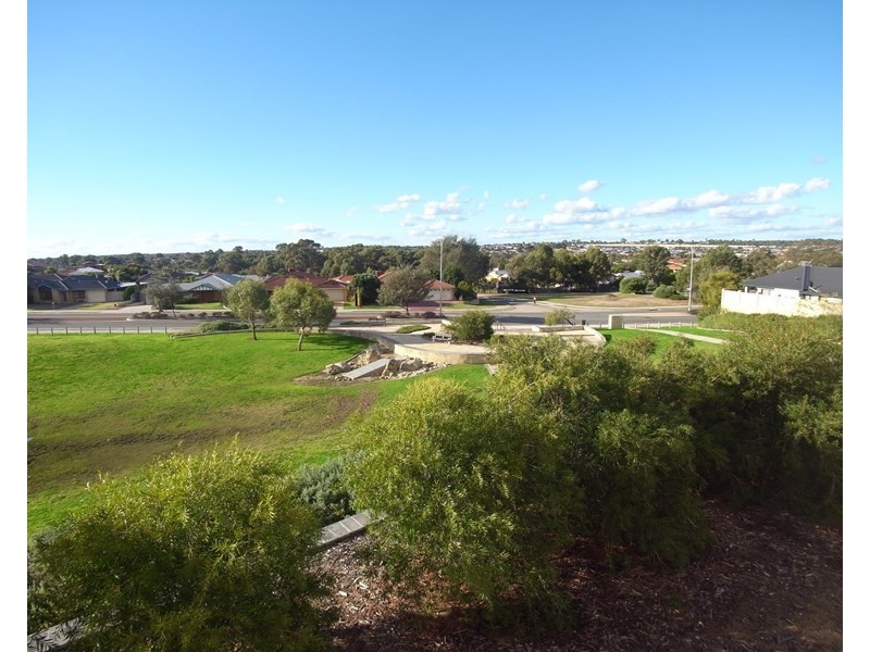 9 Hollywood Heights, Clarkson WA 6030