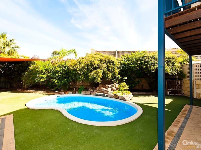 8 Accra Way, Quinns Rocks WA 6030