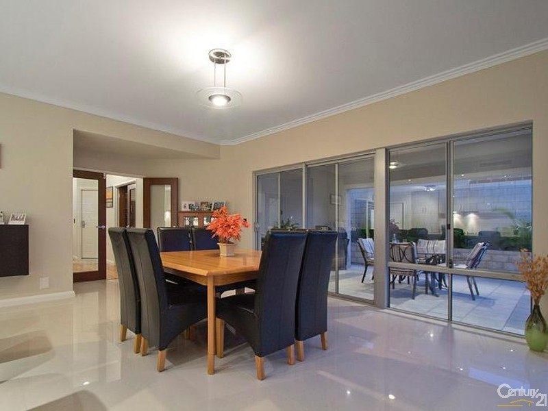 9 Tulsa Court, Mindarie WA 6030