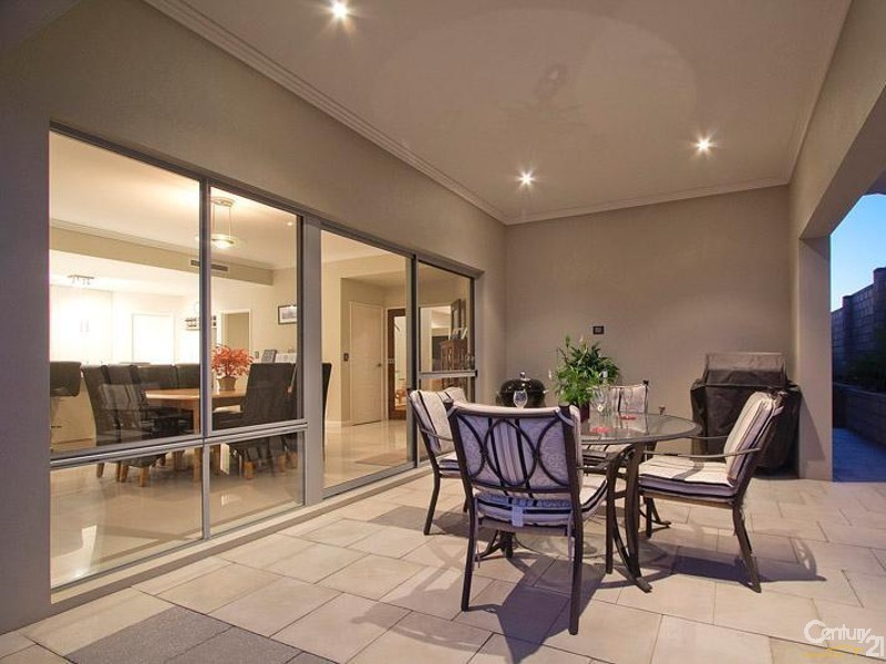 9 Tulsa Court, Mindarie WA 6030