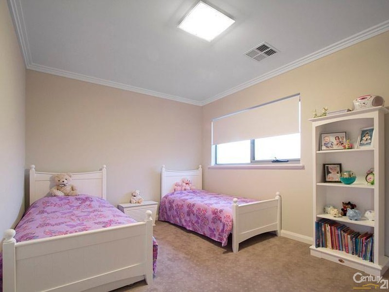 9 Tulsa Court, Mindarie WA 6030