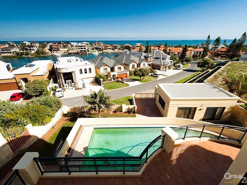 5 Kings Lynn Rise, Mindarie WA 6030