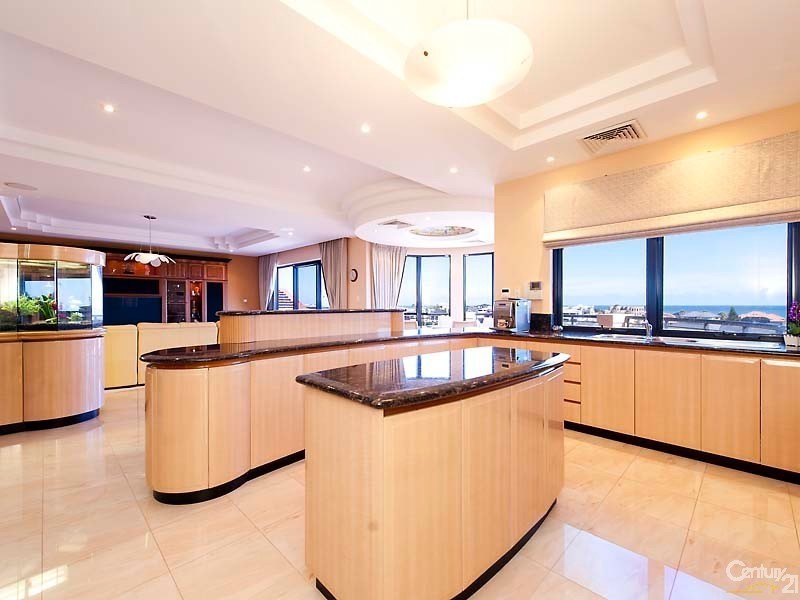 5 Kings Lynn Rise, Mindarie WA 6030