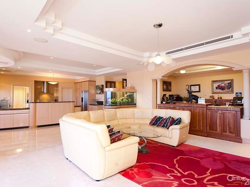 5 Kings Lynn Rise, Mindarie WA 6030